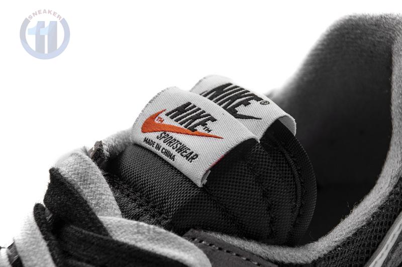Sacai x Nike LDWaffle BlackWhite BV0073-001