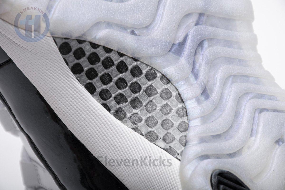 528895-145 Air Jordan 11 Retro Low Iridescent