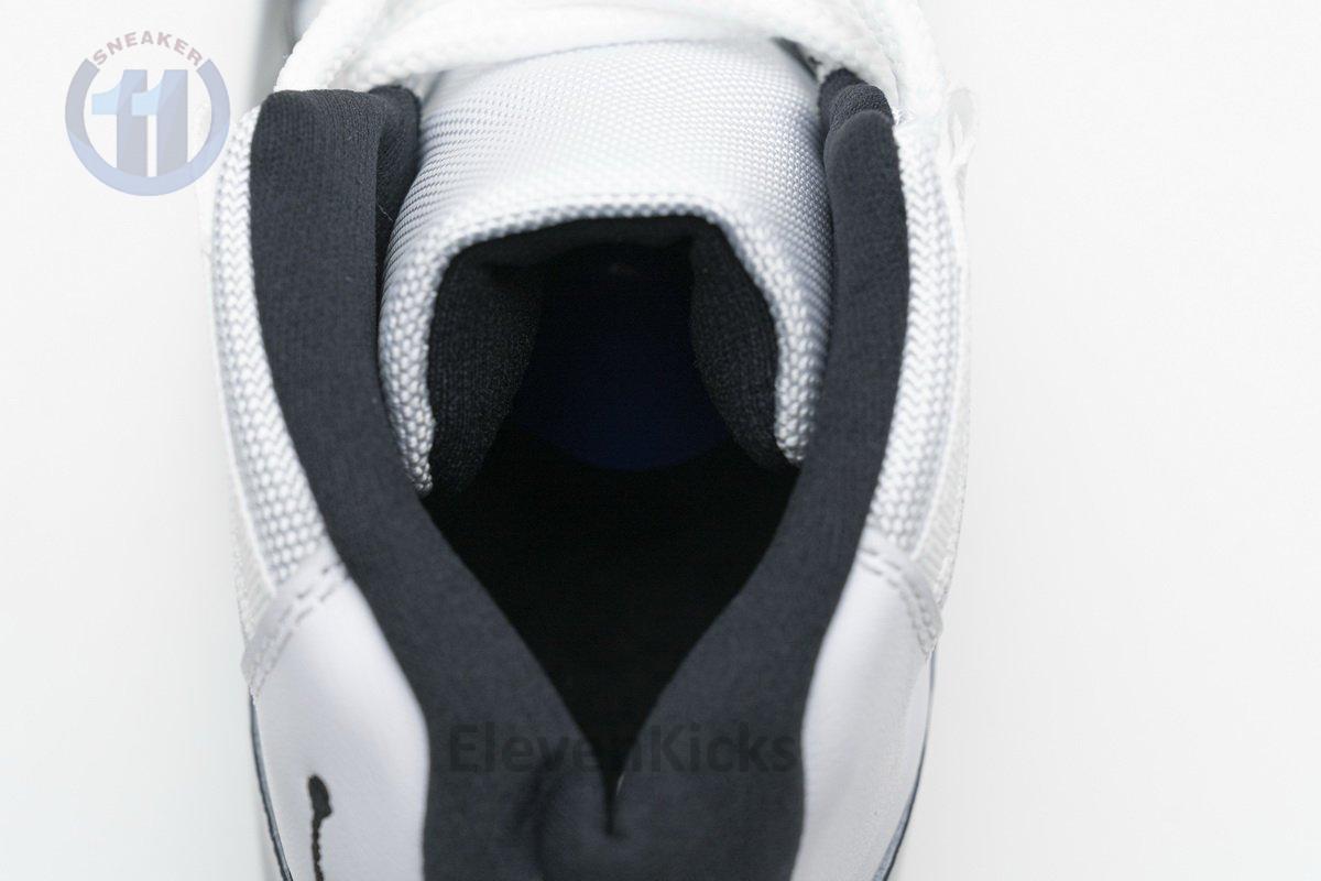 378037-100 Air Jordan 11 Retro “Concord”