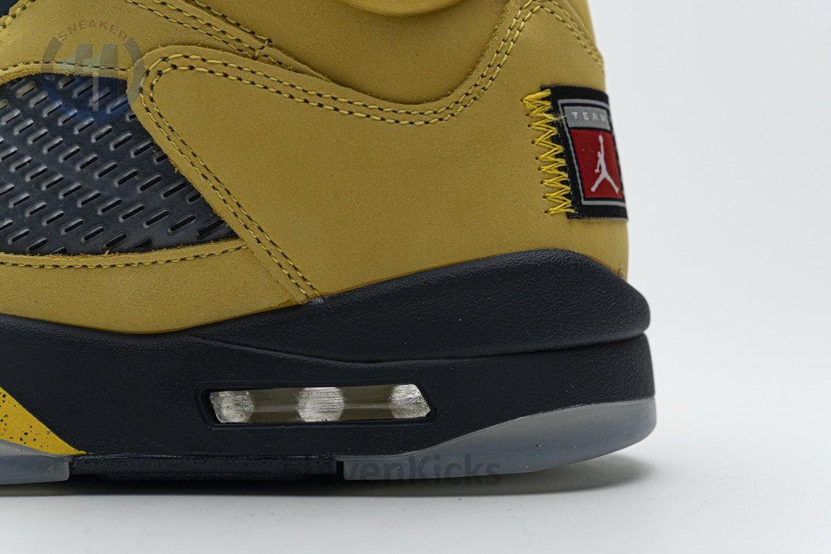 CQ9541-704 Air Jordan 5 Retro SE “Michigan”