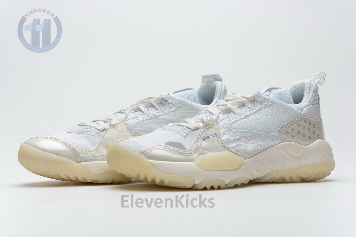 CW0782-141 Jordan Delta SP Sail