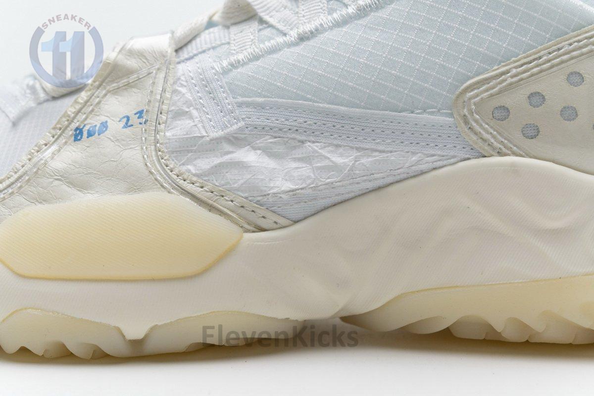 CW0782-141 Jordan Delta SP Sail