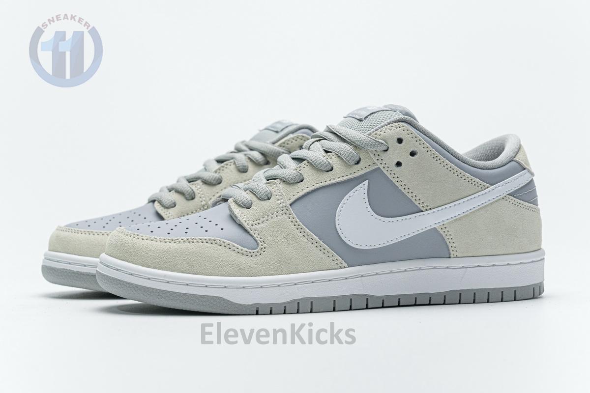 AR0778-110 Nike SB Dunk Low TRD “Summit White”
