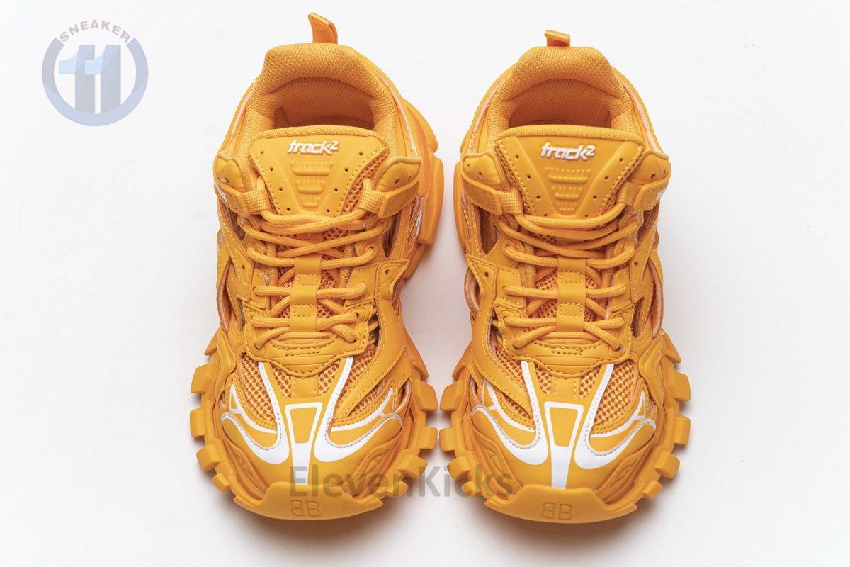 568615 W2GN5 5817 Blenciaga Track 2 Sneaker Orange