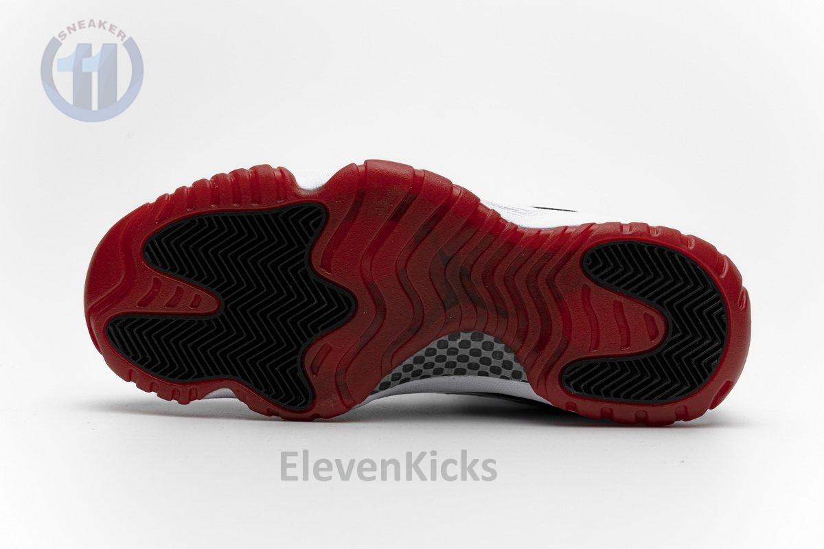 AV2187-160 Air Jordan 11 Low “White Bred”