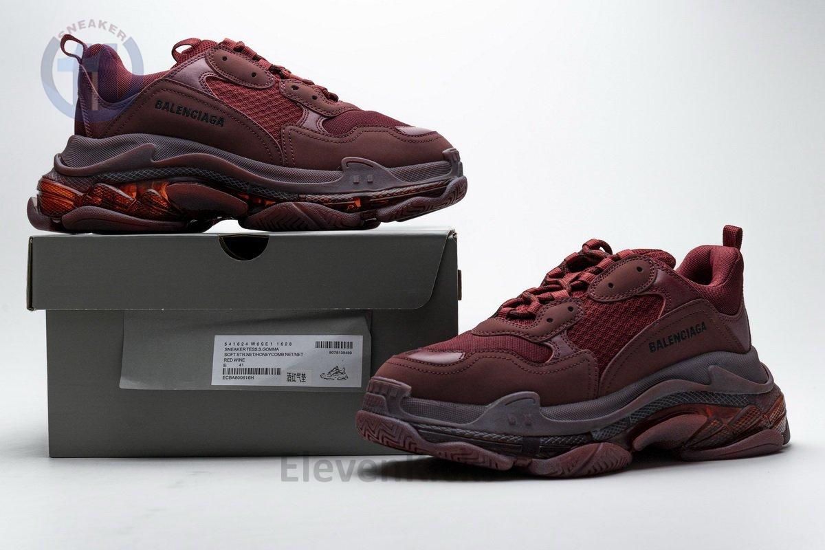 541624 w09e1 1628 Ba*len*cia*ga triple s red wine