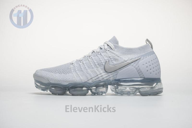 942842-100 Nike Air VaporMax 2018 2.0 ‘White Grey Hook’