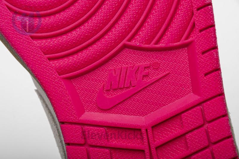 Air Jordan 1 Low Hyper Pink 553558-119