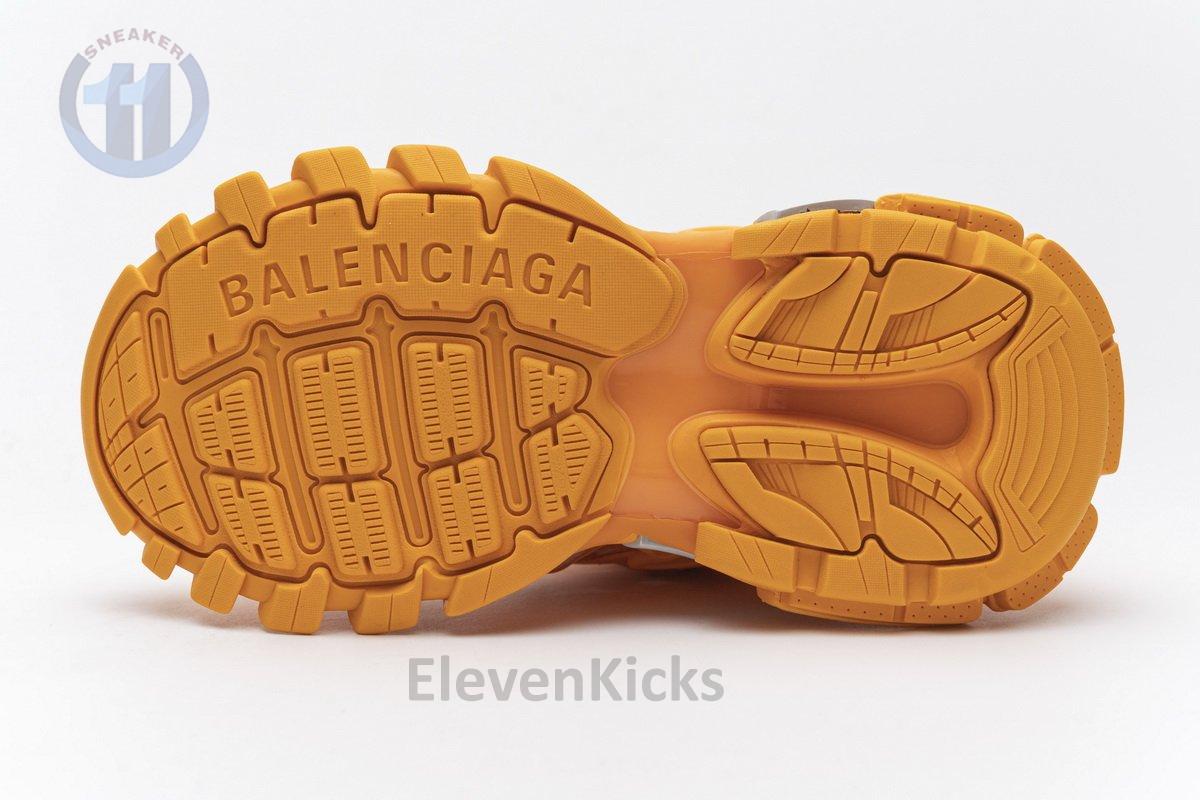 568615 W2GN5 5817 Blenciaga Track 2 Sneaker Orange