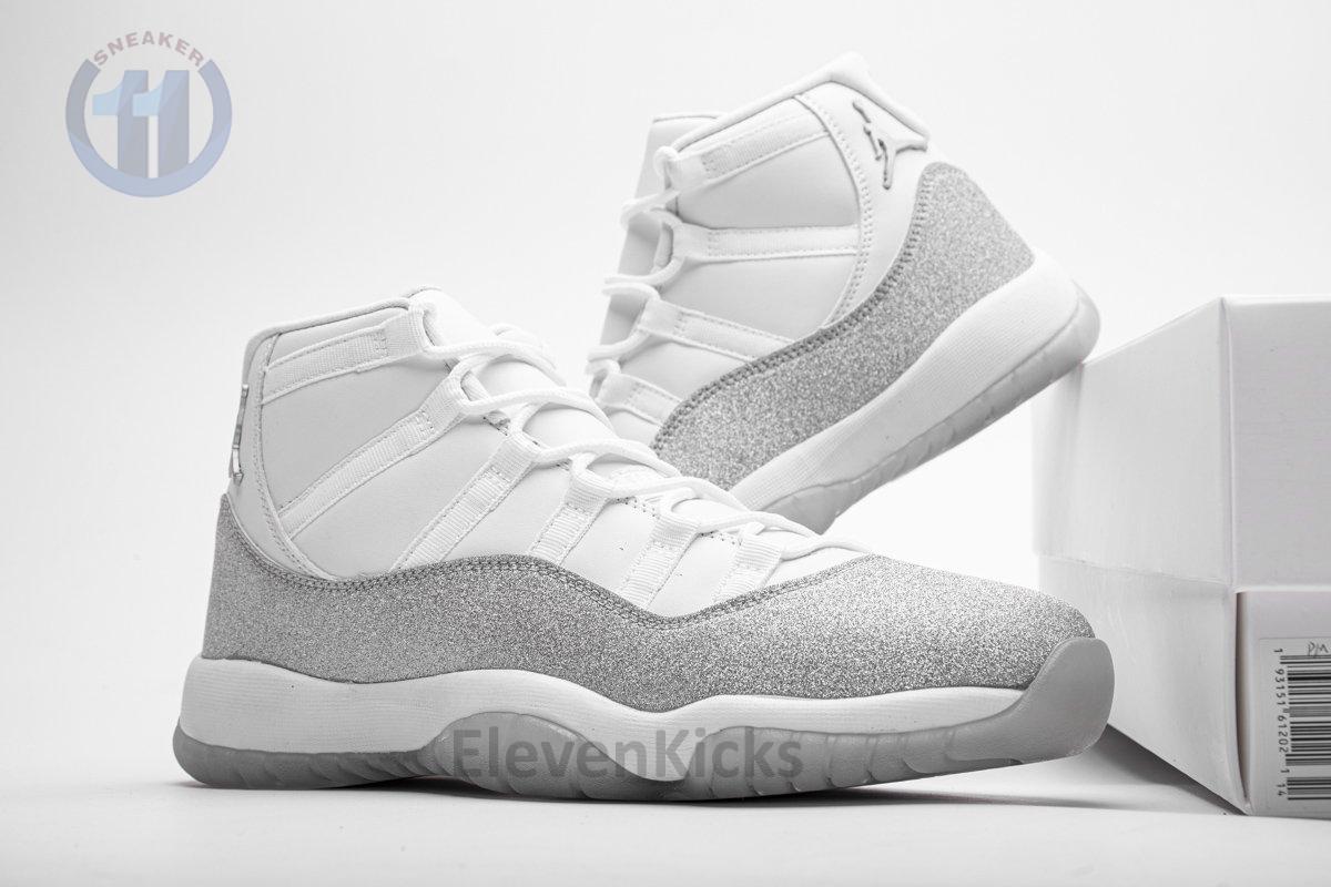 AR0715-100 WMNS Air Jordan 11 Retro White Metallic Silver
