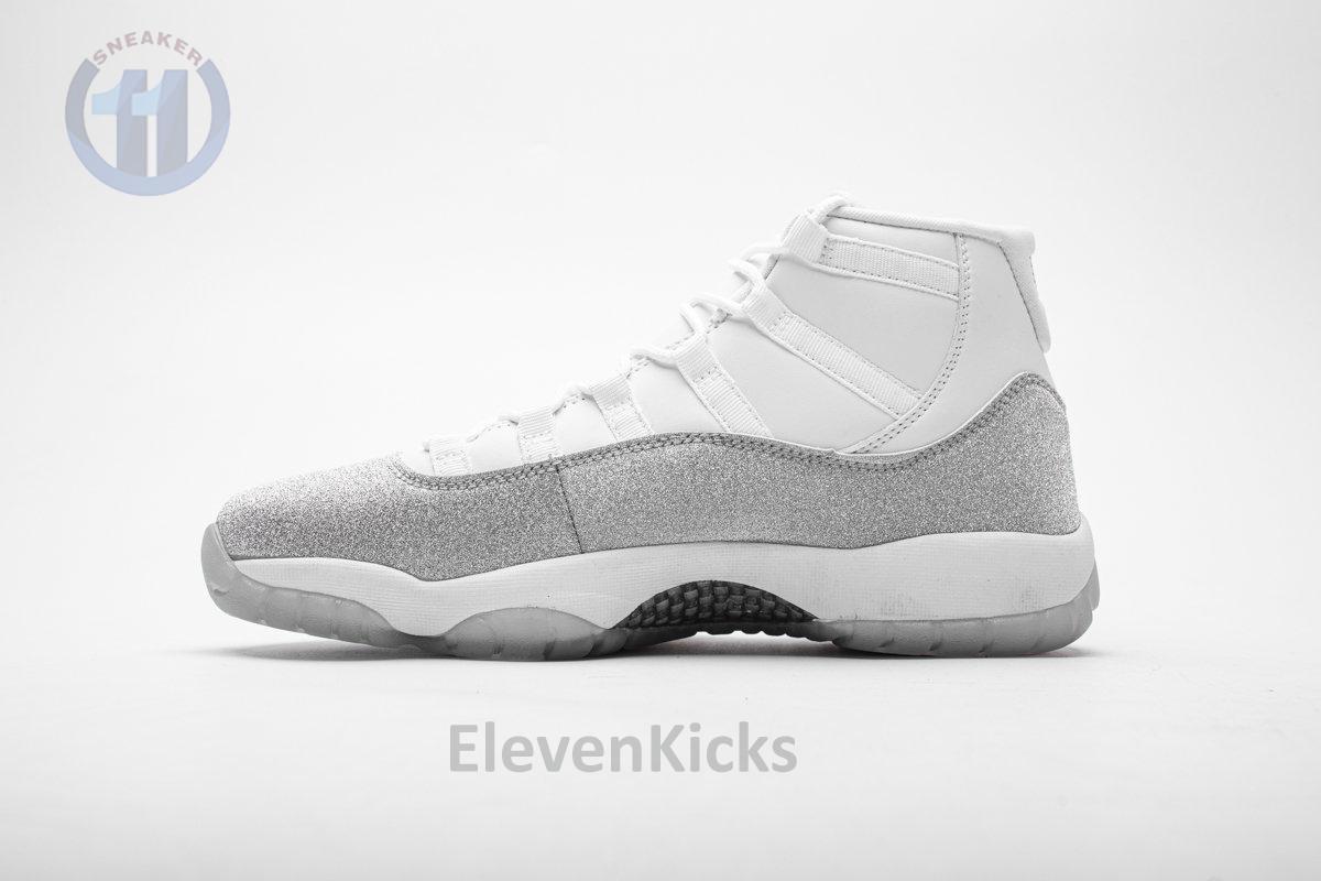 AR0715-100 WMNS Air Jordan 11 Retro White Metallic Silver