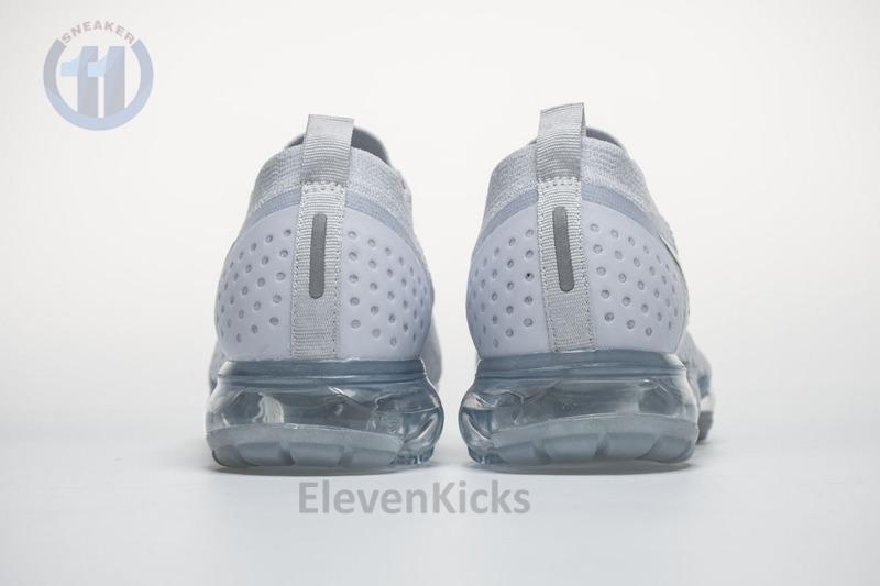 942842-100 Nike Air VaporMax 2018 2.0 ‘White Grey Hook’