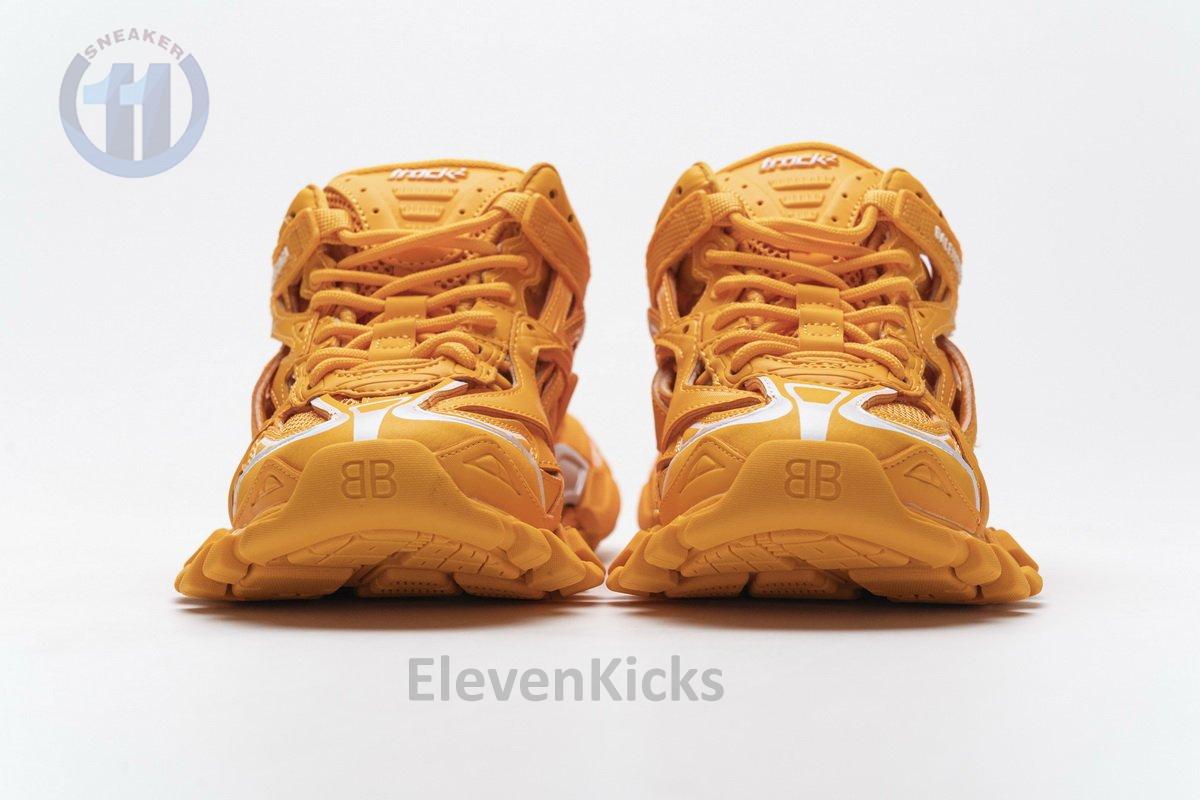568615 W2GN5 5817 Blenciaga Track 2 Sneaker Orange