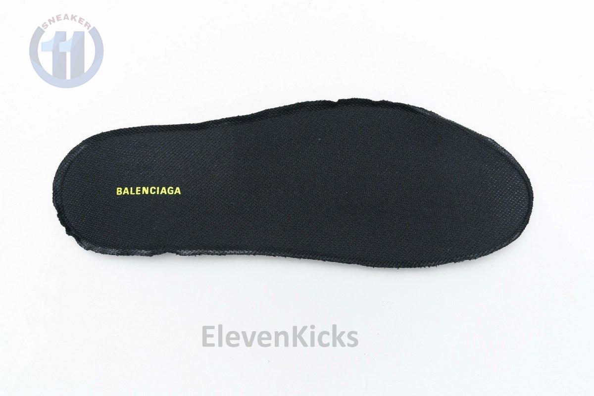 568615 W2GN1 1012 Blenciaga Track 2 Sneaker Black Green