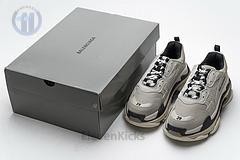 584088 w09o1 1900 Ba*len*cia*ga triple s silvery