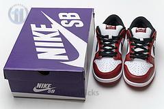 AR0778-110 Nike SB Dunk Low TRD “Summit White”