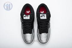 Nike Dunk SB Low Metallic Silver CK3480-001