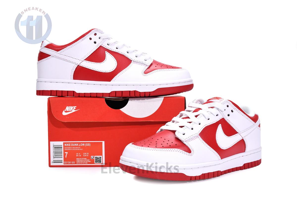 265 Nike Dunk SB Low SP “University Red”