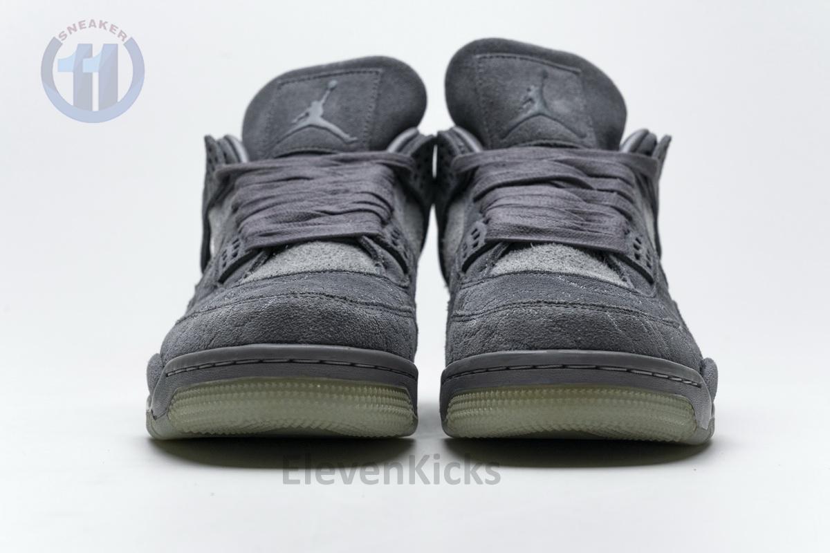 Air Jordan 4 Retro KAWS