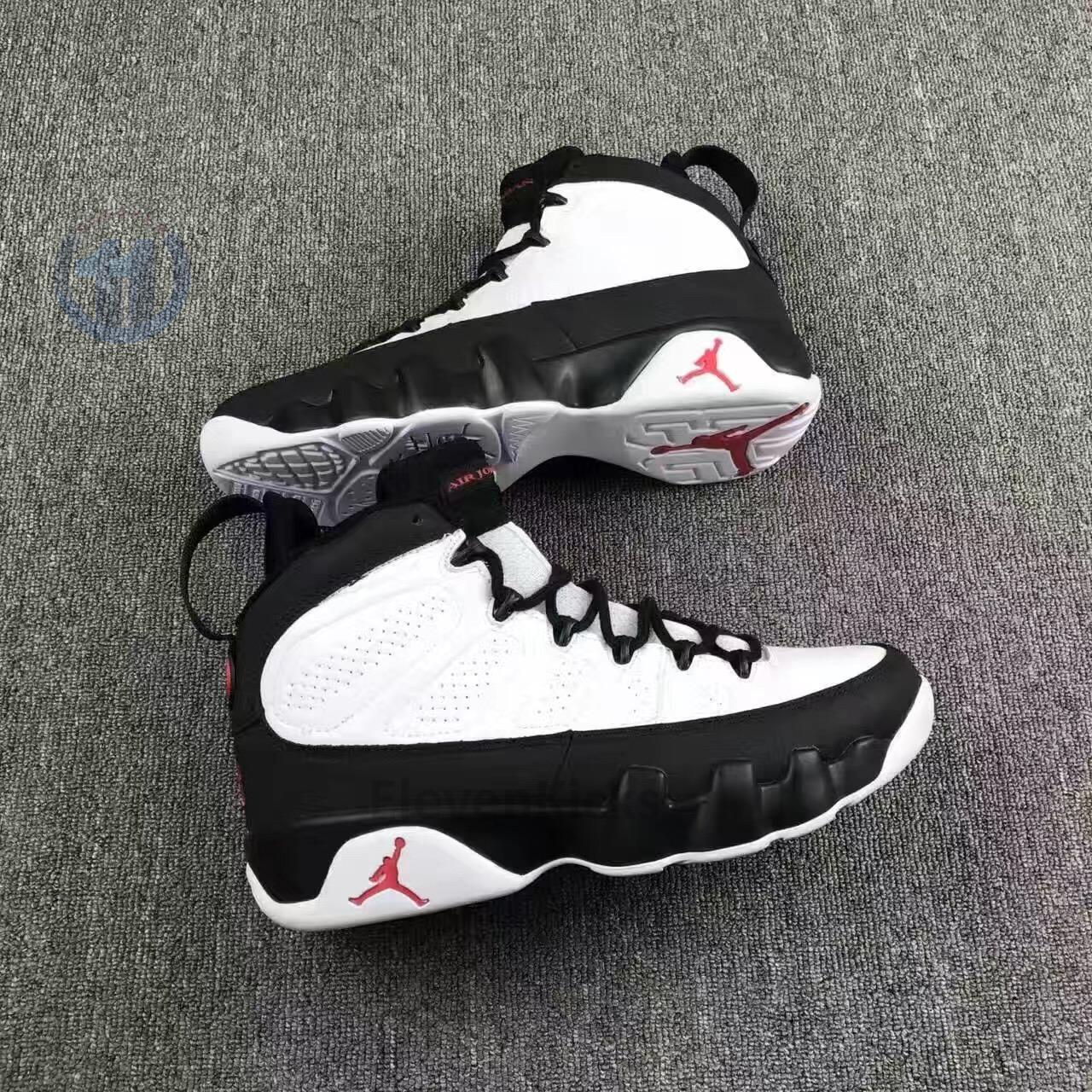Air Jordan 9 OG “Space Jam” 302370-112