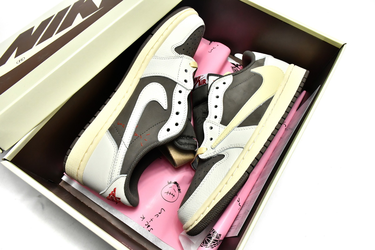 DM7866-162 Travis Scott x Air Jordan 1 Low OG Reverse Mocha