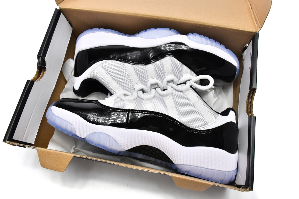 528895-153 Air Jordan 11 Retro Low Concord