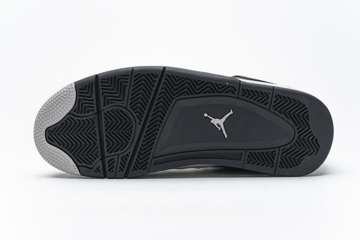 Air Jordan 4 Retro Oreo