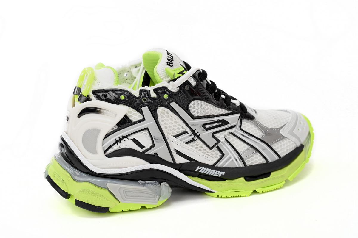 Ba*len*cia*ga runner black, white, and yellow
