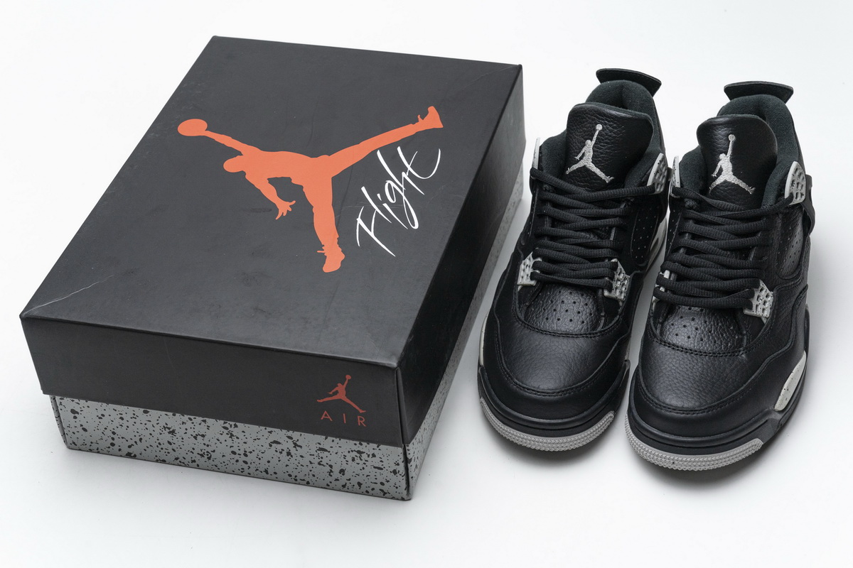 Air Jordan 4 Retro Oreo