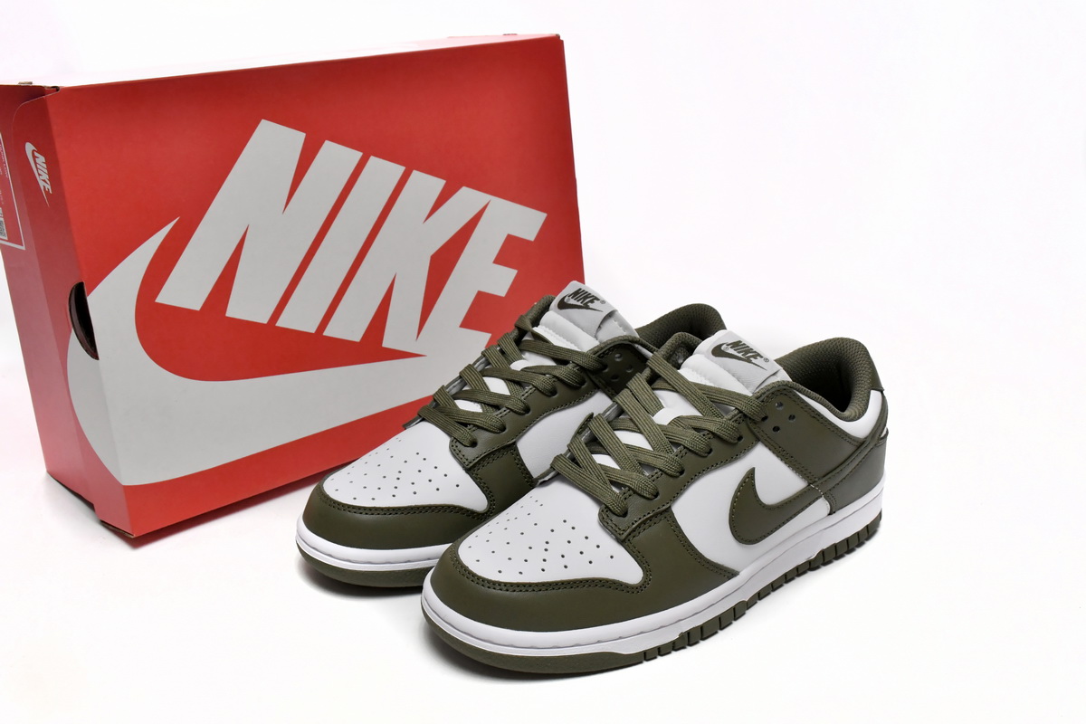 Nike Dunk Low Medium Olive