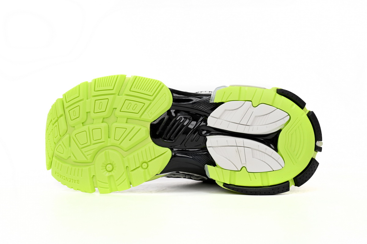 Ba*len*cia*ga runner black, white, and yellow