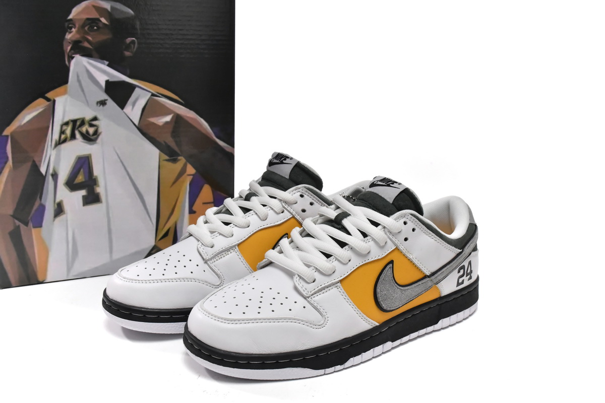 Otomo Katsuhiro x Nike SB Dunk Low Pro Kobe