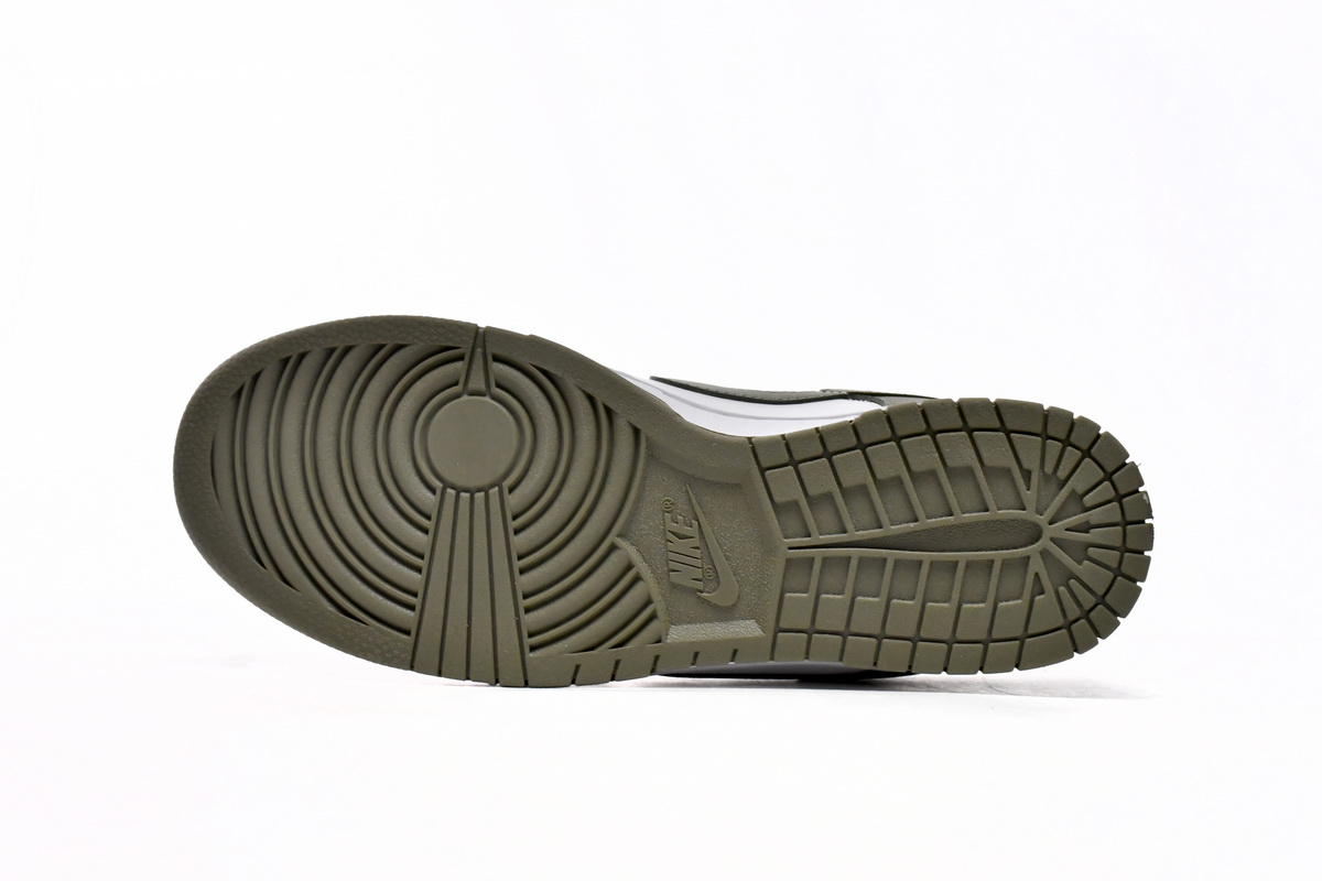 Nike Dunk Low Medium Olive