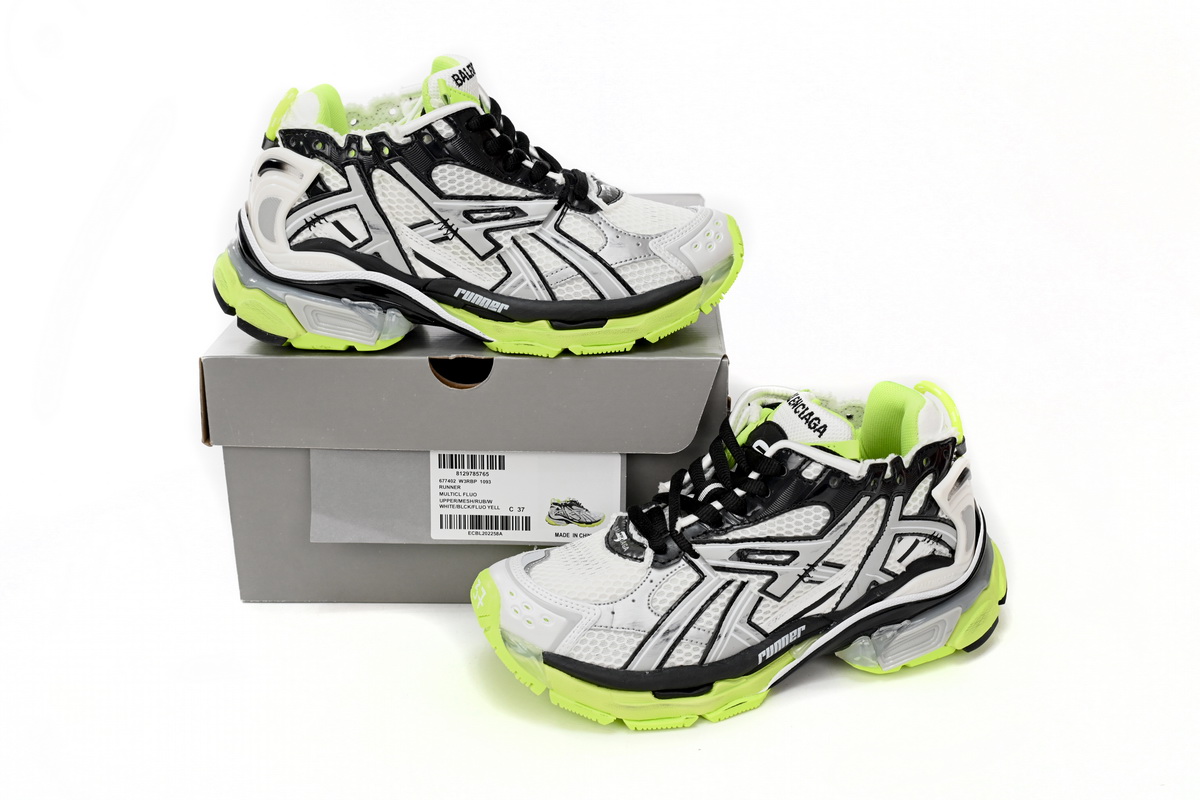 Ba*len*cia*ga runner black, white, and yellow