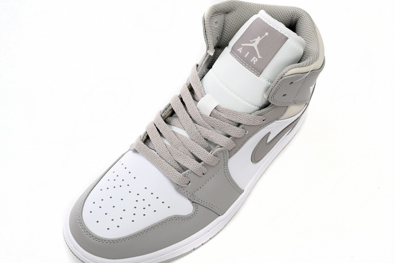 Air Jordan 1 Mid ‘College Grey’ 554724-082
