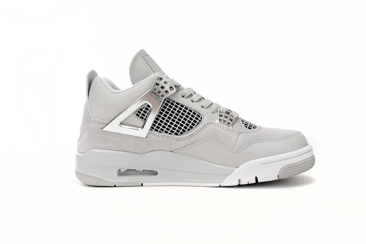 Air Jordan 4 Frozen Moments AQ9129-001