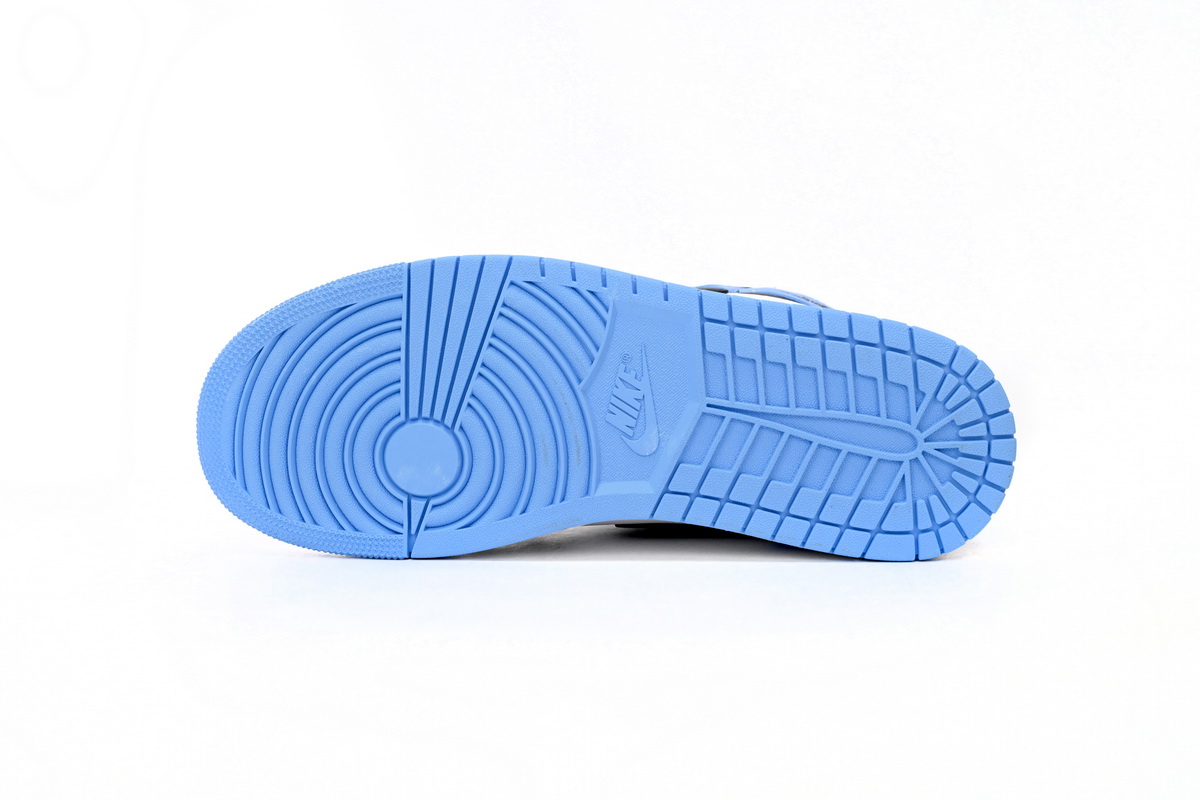 Air Jordan 1 Retro High OG ‘UNC Toe’