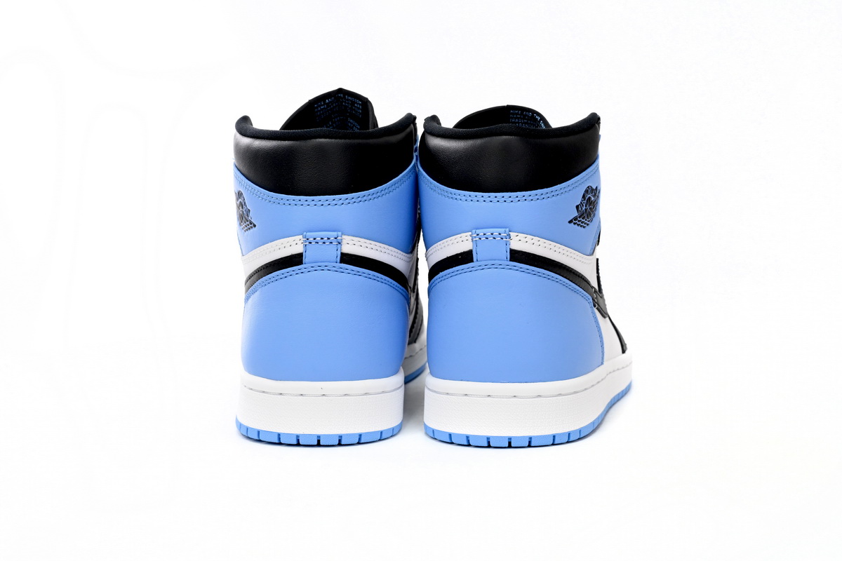 Air Jordan 1 Retro High OG ‘UNC Toe’