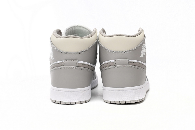 Air Jordan 1 Mid ‘College Grey’ 554724-082