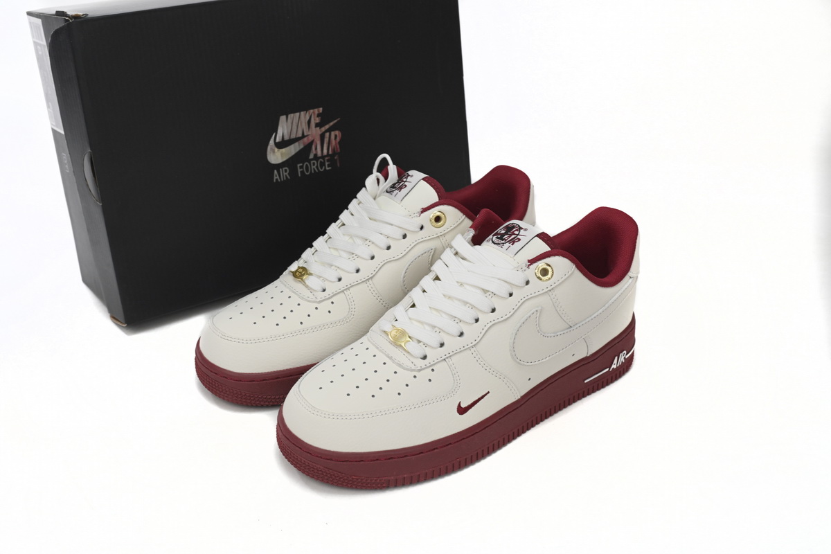 DQ7582-100 Nike Air Force 1’07 Low Beige Red